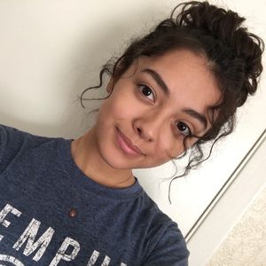 Meet your Posher, Savannah